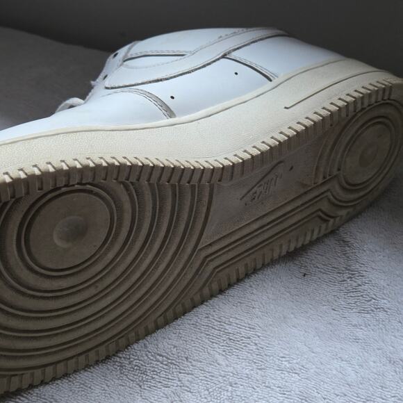 Nike Air Force 1 White Mid-Tops 2021 Sneaker - Men's Size 15 - Picture 4 of 7